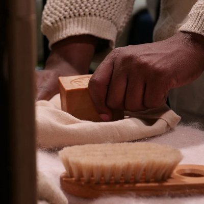 Savon Détachant d'Alep écologique - Tous types de taches - 200g - Najel