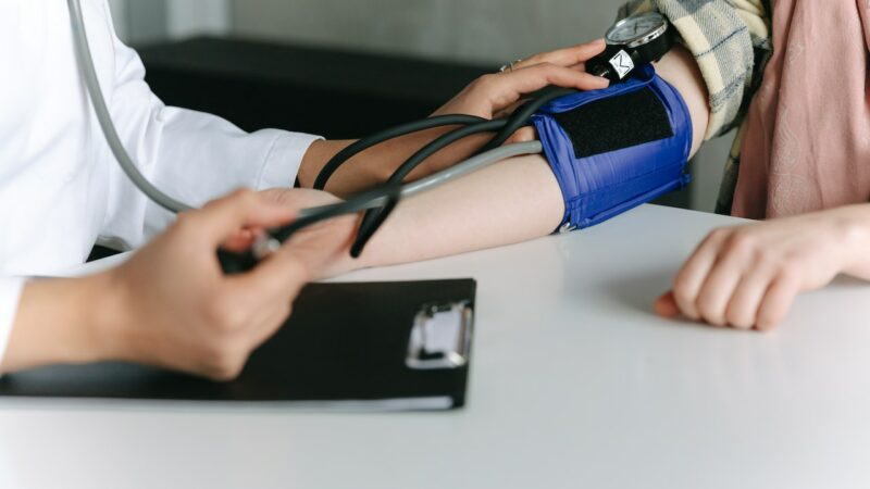 Hypertension : remèdes naturels pour faire baisser sa tension artérielle
