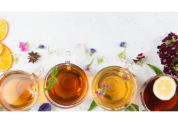 Tisanes d'allaitement : les meilleures plantes pour stimuler la lactation